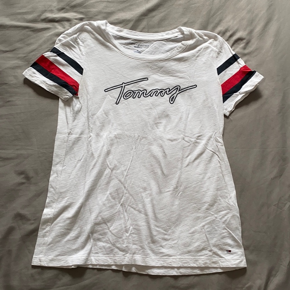 NWOT Tommy Hilfiger Logo T-Shirt